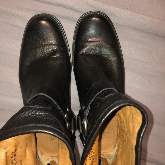 FRYE PHILLIP HARNESS Blk. Sz. 6 - Picture 8 of 16